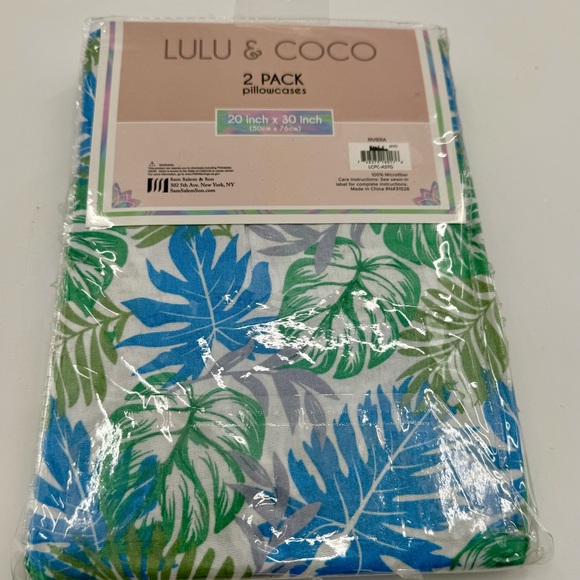 Lulu & Coco 2pc Riviera Pillowcases Microfiber Leaves 20 X 30in NEW Tropical - Picture 2 of 3